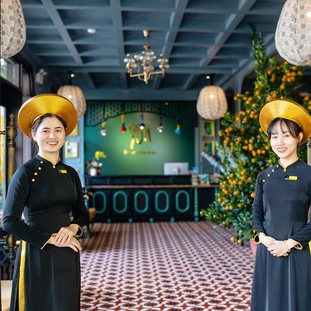 Son Hoi An Boutique Hotel & Spa Exterior foto Reception at the hotel