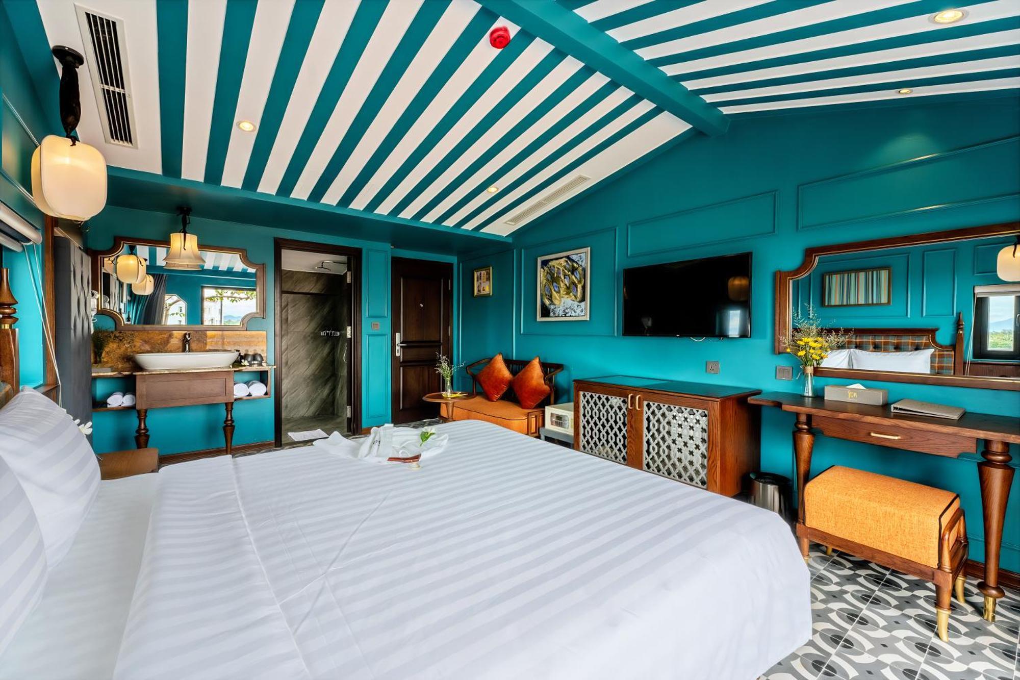 Son Hoi An Boutique Hotel & Spa Zimmer foto A room at the hotel
