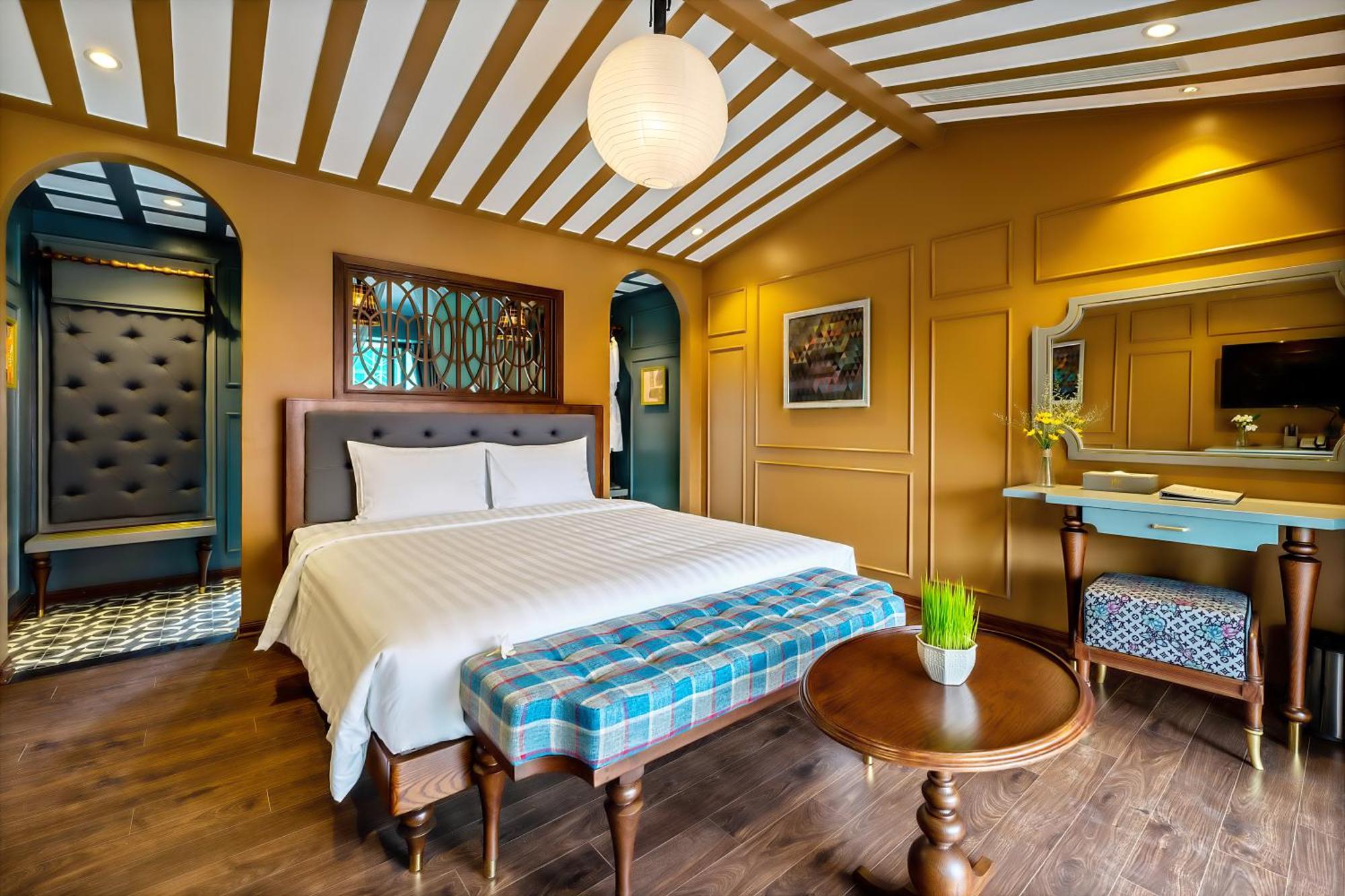 Son Hoi An Boutique Hotel & Spa Zimmer foto A room at the hotel